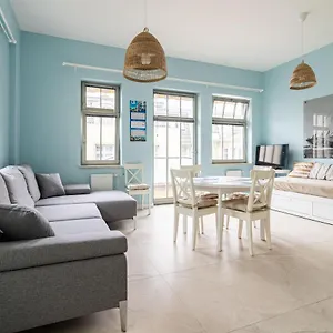 https://victus-apartamenty-apartament-skipper-12.sopothotels.com