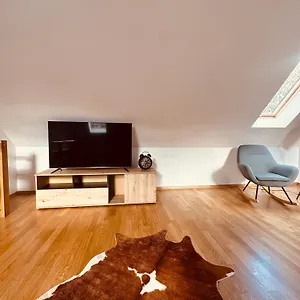 Sniezkowe - Dwupoziomowy Z Garazem Apartament